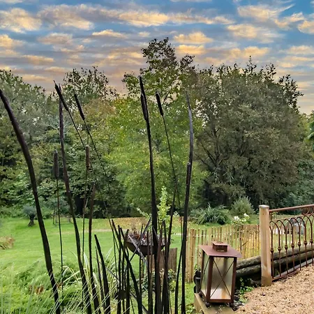 Les Ocelles De Bed & Breakfast