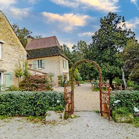 Les Ocelles De Bed and Breakfast 3*